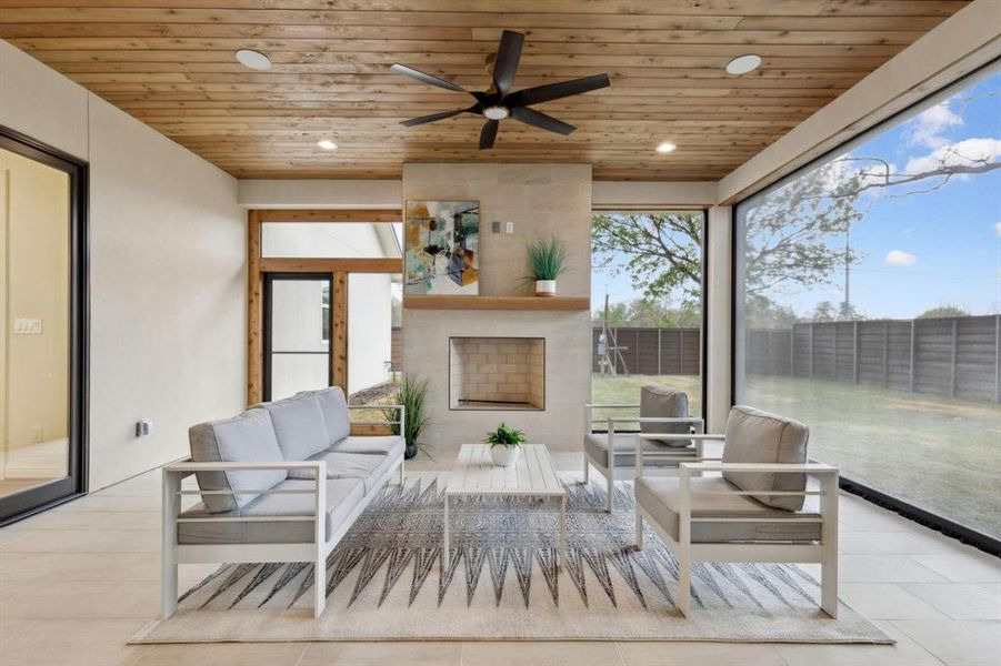 Exterior details and patio area of a home in , Dallas (Image 4).