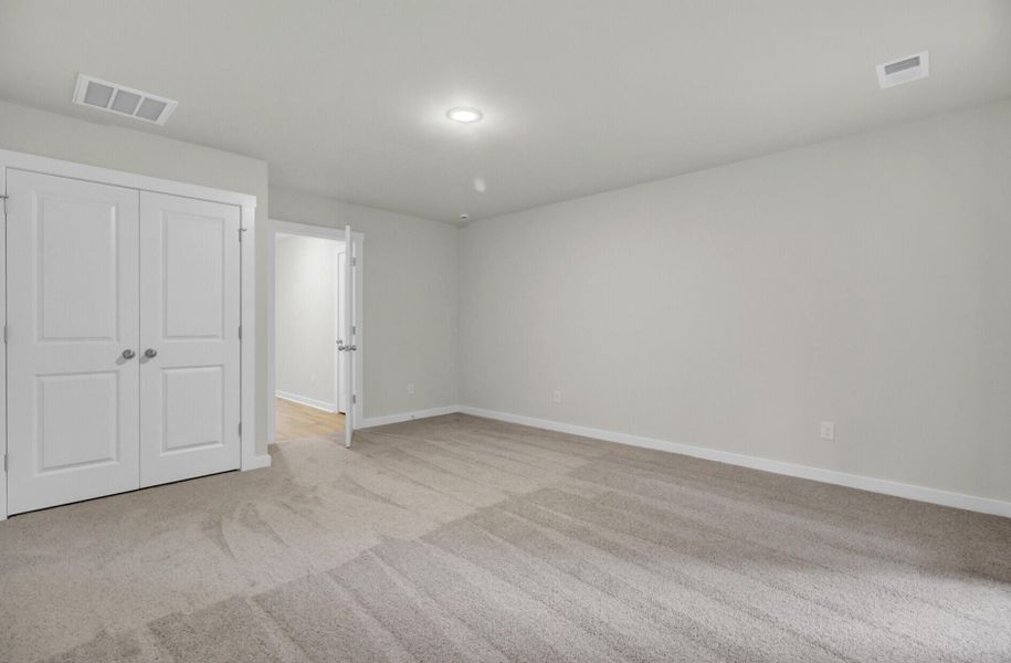 Spacious, unfurnished interior of a new home in , Johns Island (Image 35).