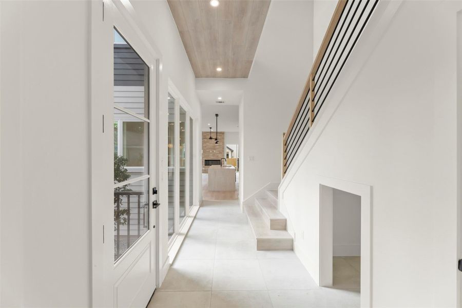 Spacious, unfurnished interior of a new home in , Houston (Image 21).
