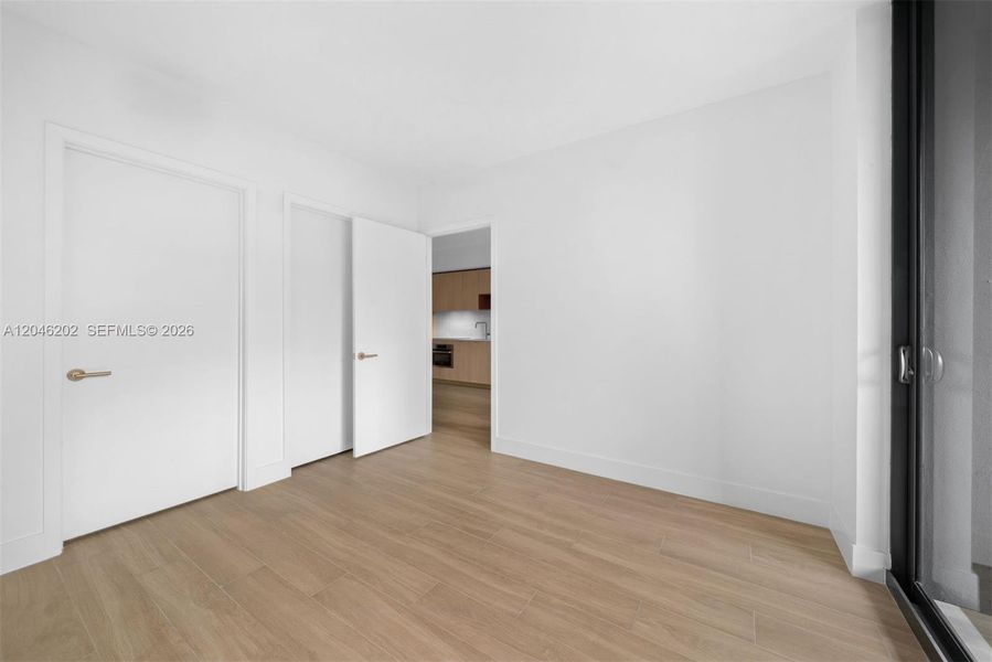 Spacious, unfurnished interior of a new home in , Miami (Image 17).