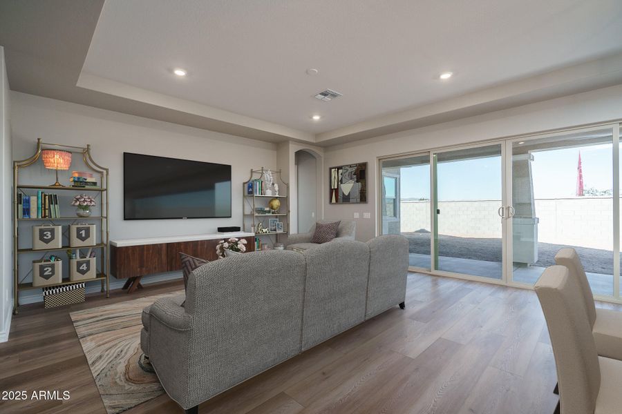 8VS) GREAT ROOM 8VS) GREAT ROOM