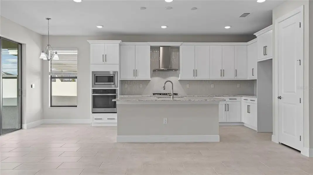 Furnished interior view inside a new home in Cresswind Lakewood Ranch, Lakewood Ranch (Image 6).