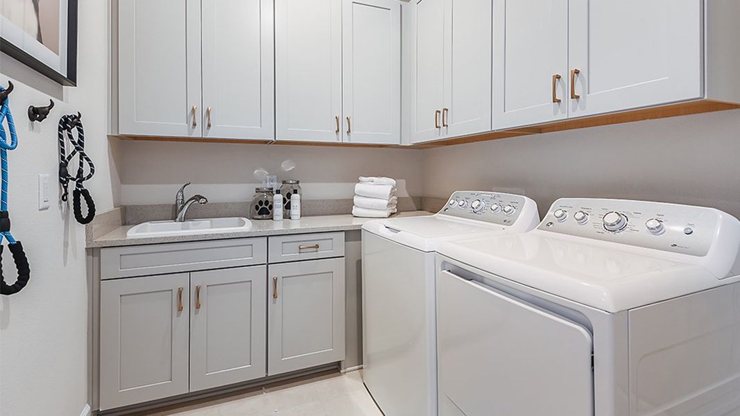 Furnished interior view inside a new home in Esplanade at Azario Lakewood Ranch, Bradenton (Image 18).