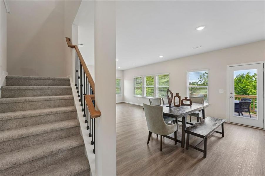Furnished interior view inside a new home in Ivey Township, Dallas (Image 35).