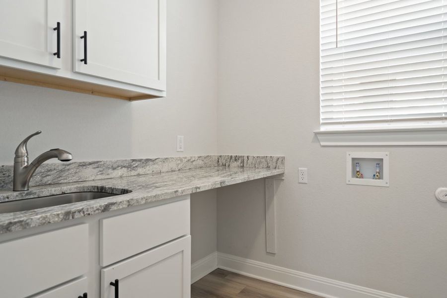 005_mm_04047_1 005_mm_04047_1