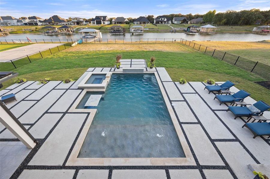 Community amenities in , Pelican Bay (Image 29). Community amenities in , Pelican Bay (Image 29).