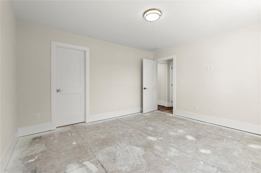 Image 41 of a home in Hillgrove Preserve.