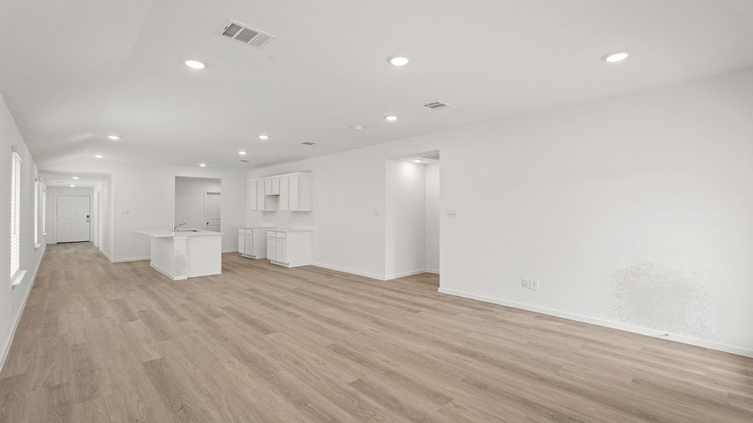 Spacious, unfurnished interior of a new home in Presswoods, Splendora (Image 16).