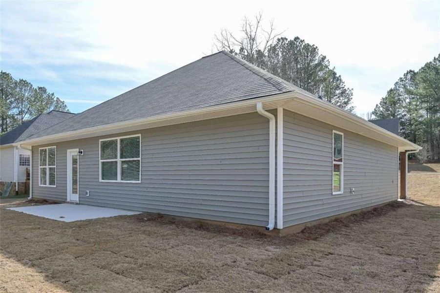 Exterior details and patio area of a home in Deer Creek, Temple (Image 17).