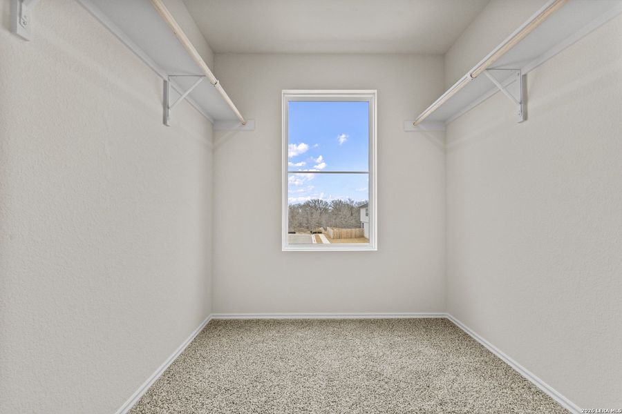 Spacious, unfurnished interior of a new home in Bollinger, Maxwell (Image 22).