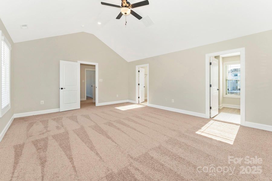 Spacious, unfurnished interior of a new home in , Winston-Salem (Image 20).