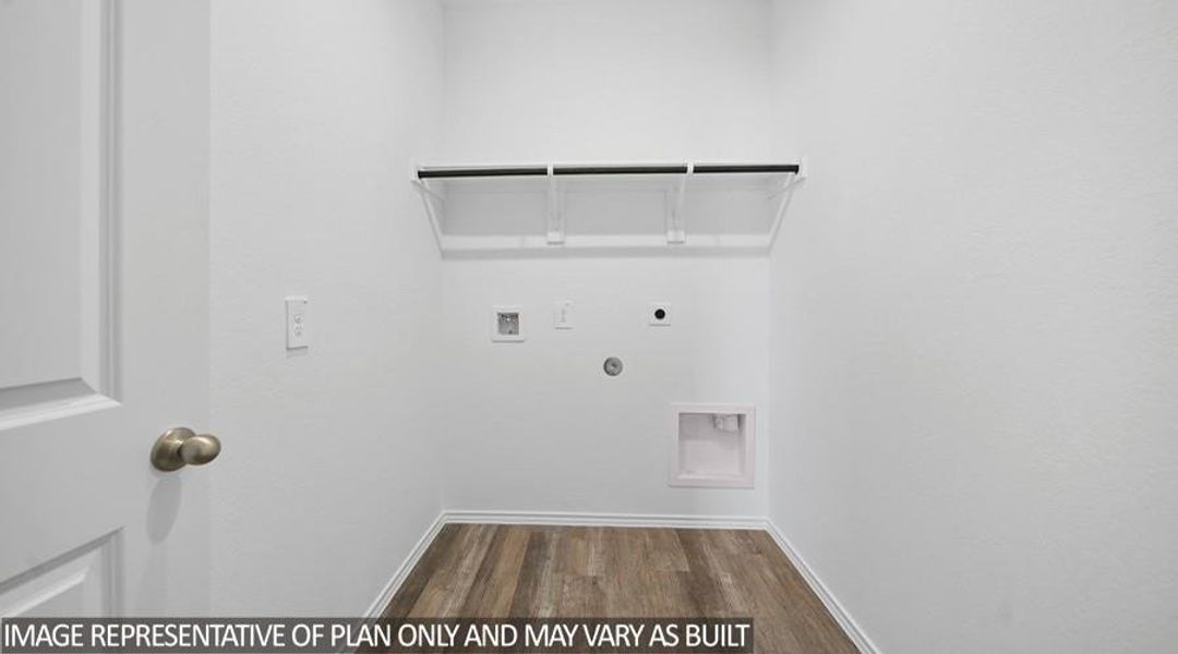 Spacious, unfurnished interior of a new home in Newport Pointe, Crosby (Image 12).