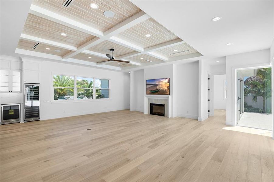 Spacious, unfurnished interior of a new home in , Boca Grande (Image 22).