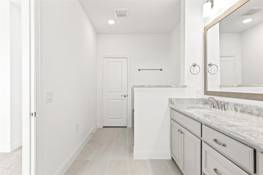 024-1200Armstrong-TheColony-75056-PrimaryBathroom.jpg-SMALL 024-1200Armstrong-TheColony-75056-PrimaryBathroom.jpg-SMALL