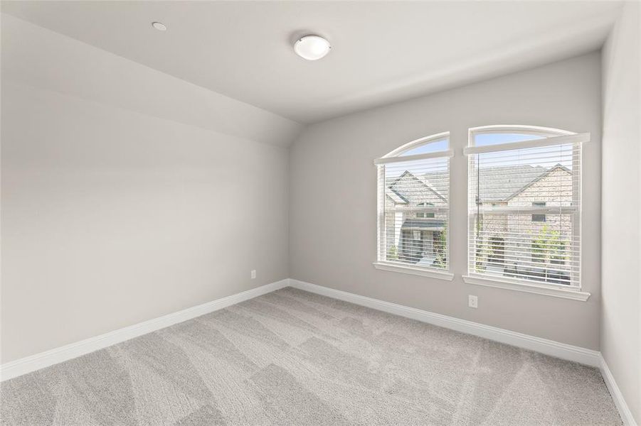 3049 Tall Pine-Bedroom-2