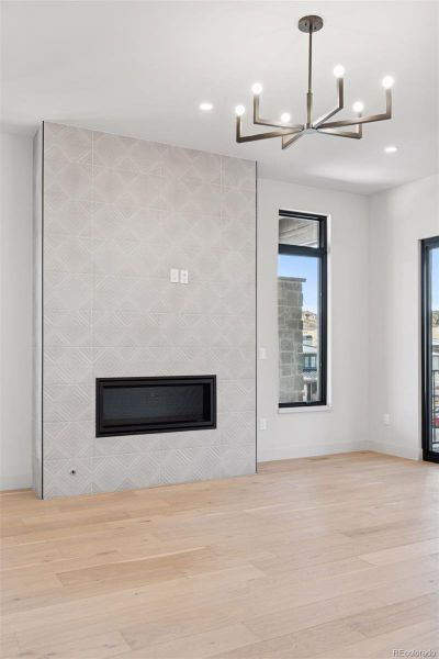 Spacious, unfurnished interior of a new home in , Littleton (Image 25).