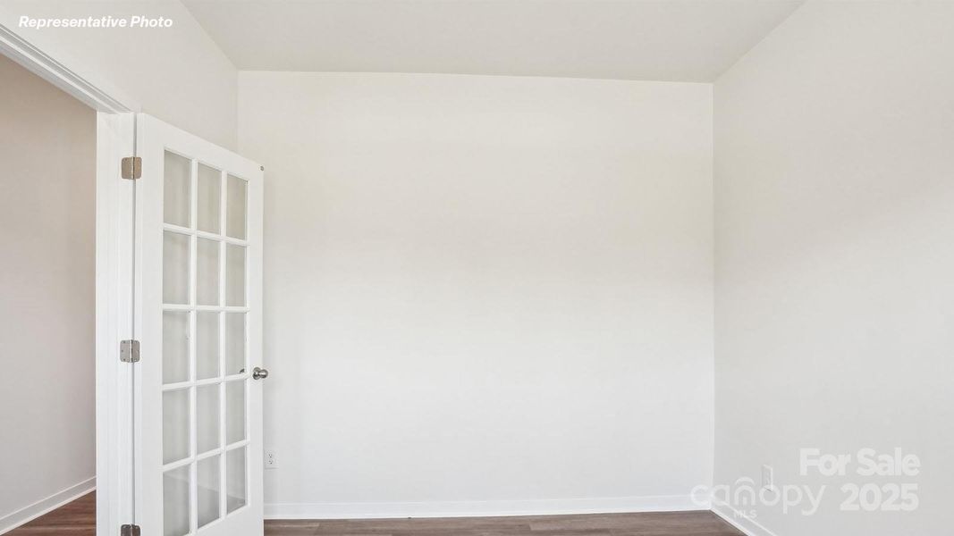 Spacious, unfurnished interior of a new home in Reedy Creek Preserve, Charlotte (Image 22).