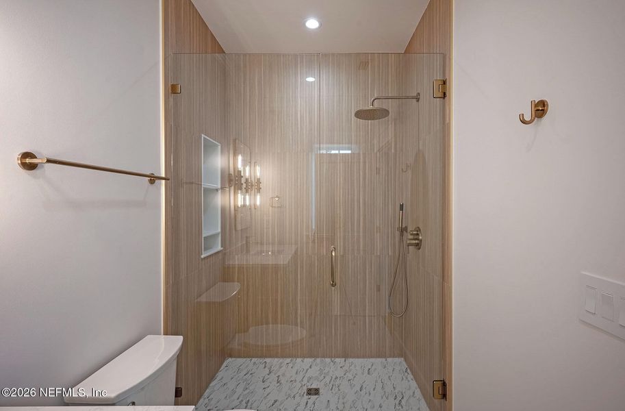 Image 187 of a home in .