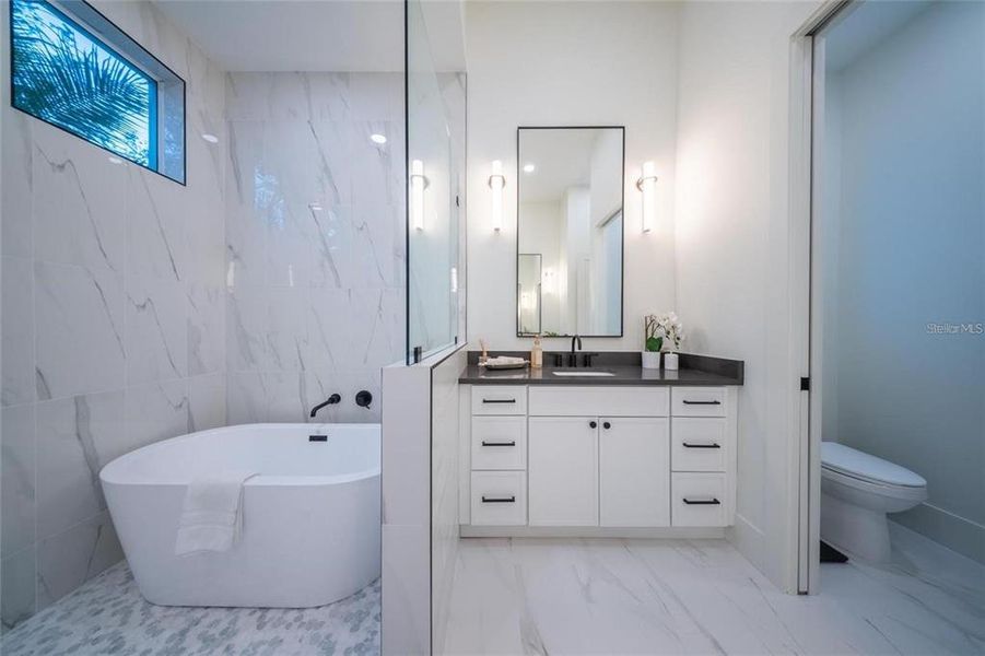Furnished interior view inside a new home in , Sarasota (Image 35).