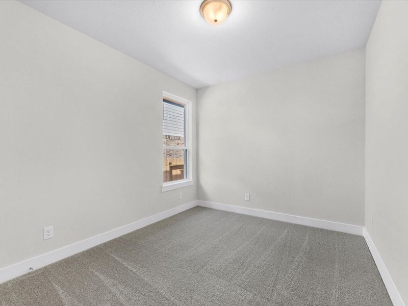 Spacious, unfurnished interior of a new home in Garden Glen at Clopton Farms, Montgomery (Image 18).