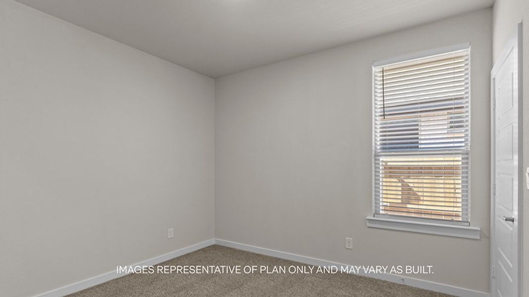 Spacious, unfurnished interior of a new home in Westmont, Lubbock (Image 13).