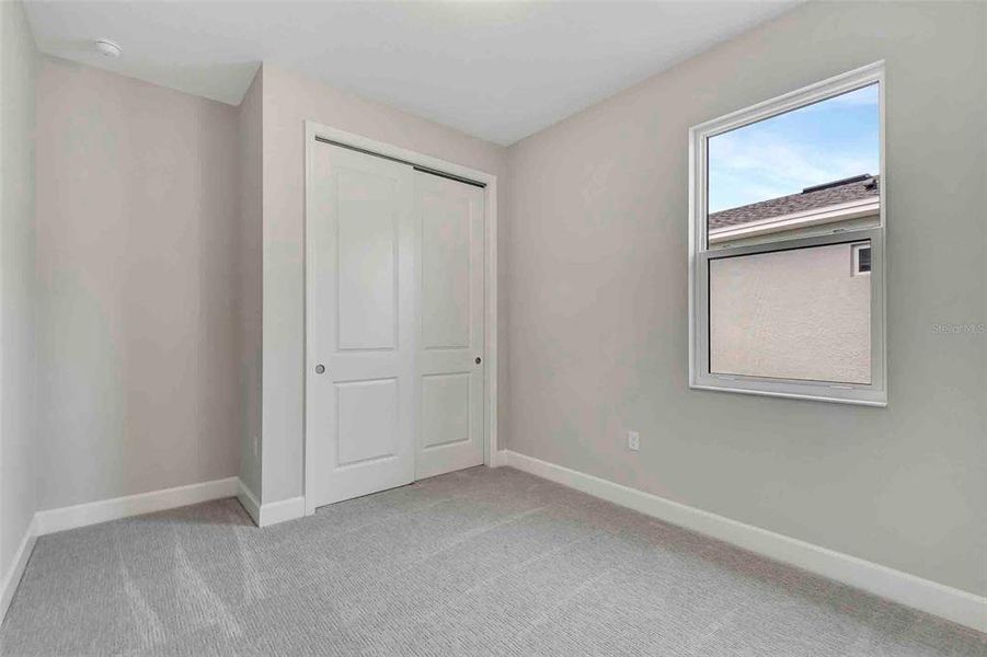 Spacious, unfurnished interior of a new home in Cresswind at Lake Harris, Tavares (Image 20).