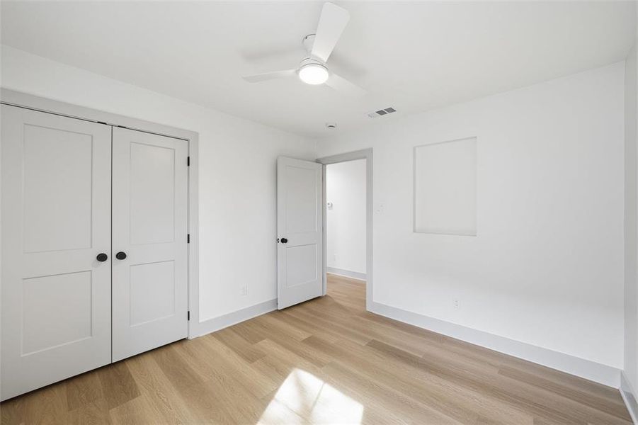 Spacious, unfurnished interior of a new home in , Waco (Image 22). Spacious, unfurnished interior of a new home in , Waco (Image 22).