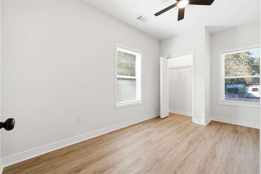 Spacious, unfurnished interior of a new home in , Athens (Image 13).