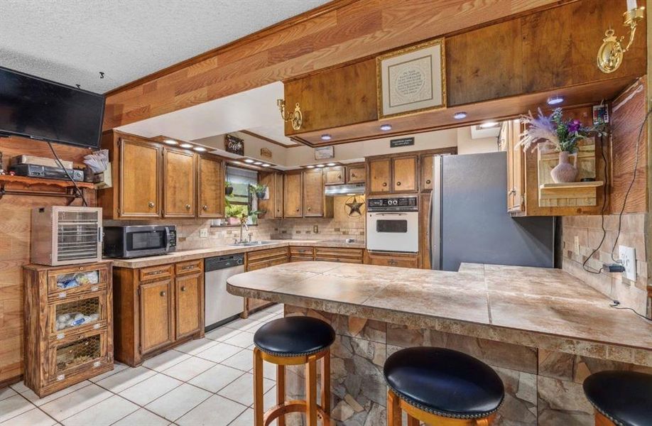 Furnished interior view inside a new home in , Brownwood (Image 11).