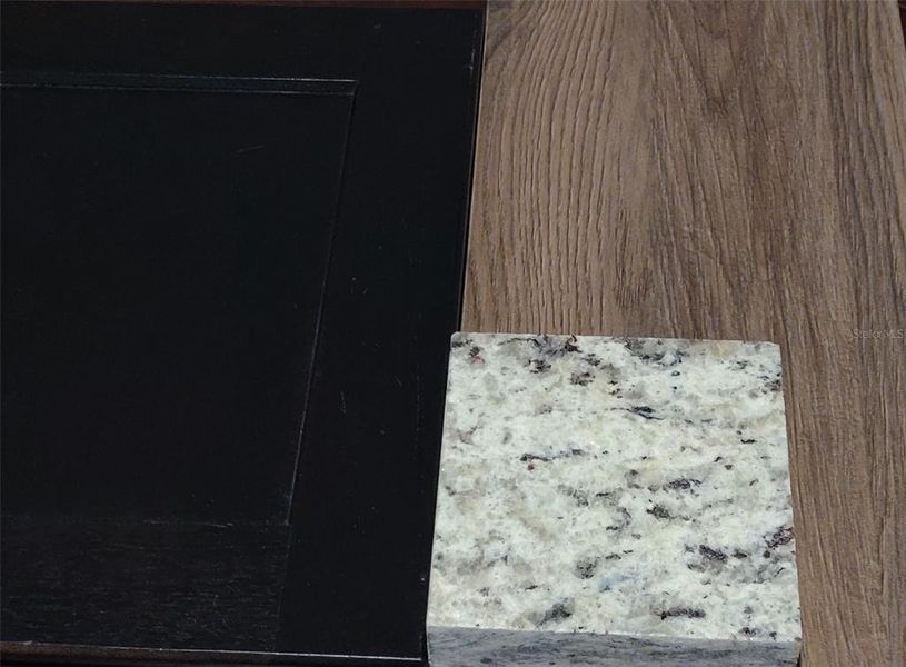 Image 6 of a home in Sunset Landing.