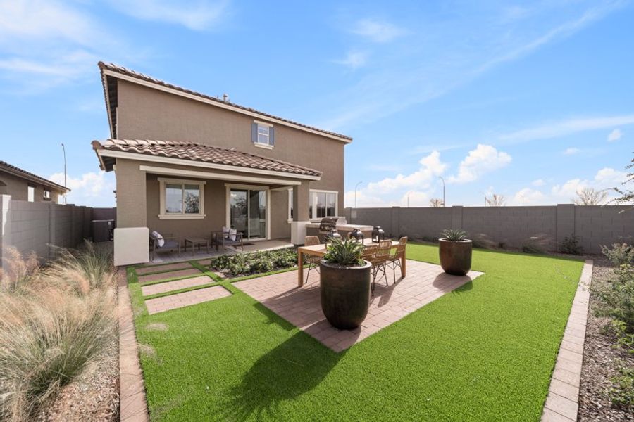 Representative exterior details of a home built from the 35-4 by Taylor Morrison in Parkside, Phoenix (Image 26).