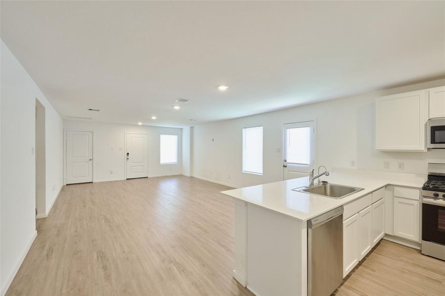 Image 37 of a home in Tavola: Cottage Collection.