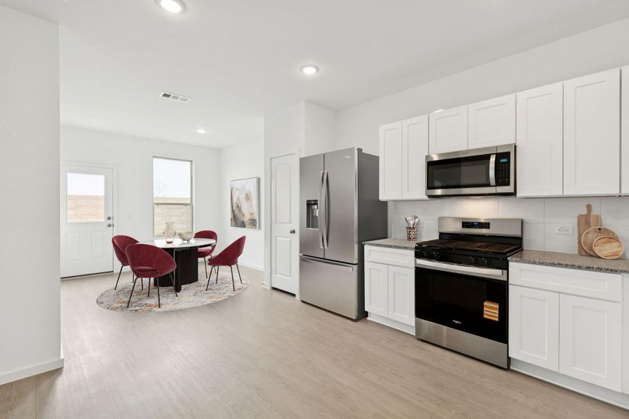 Furnished interior view inside a new home in River Ranch, Dayton (Image 7).