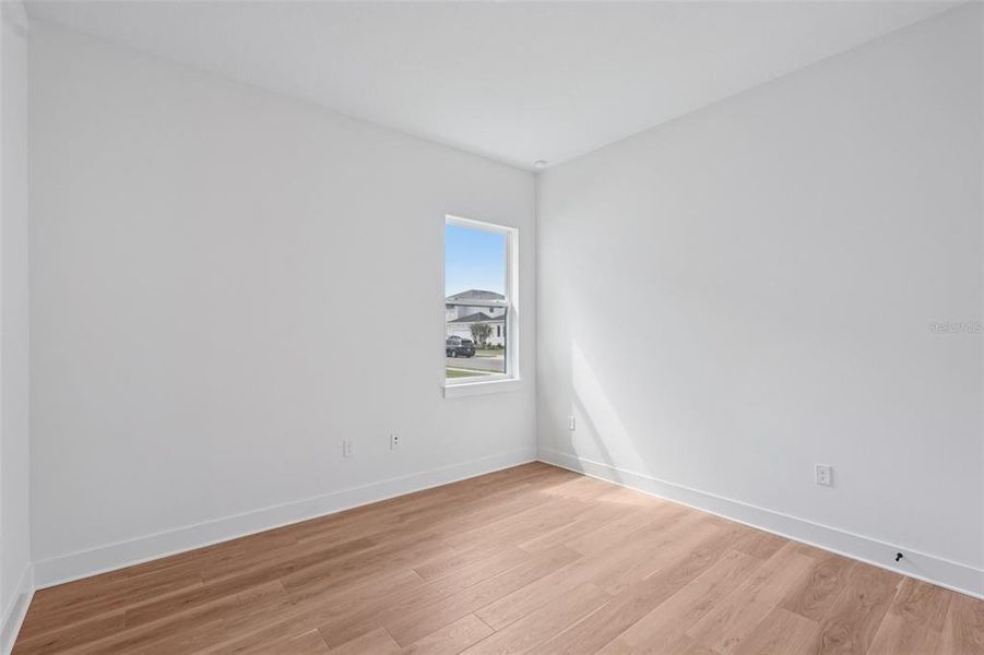 Spacious, unfurnished interior of a new home in Serengeti, Spring Hill (Image 28).