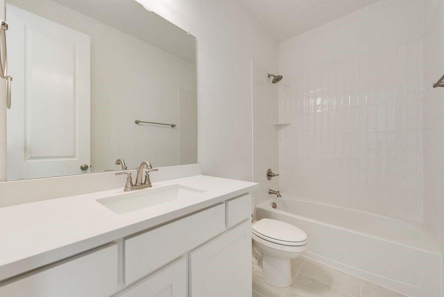 Furnished interior view inside a new home in Prairie Ridge, Midlothian (Image 4). Furnished interior view inside a new home in Prairie Ridge, Midlothian (Image 4).