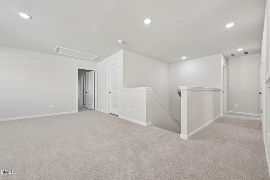 29-web-or-mls-Raleigh - Oak Manor - 113