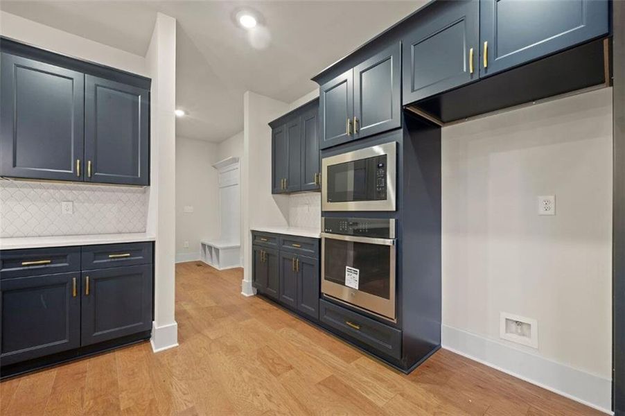 Furnished interior view inside a new home in Steeplechase, Hoschton (Image 9).