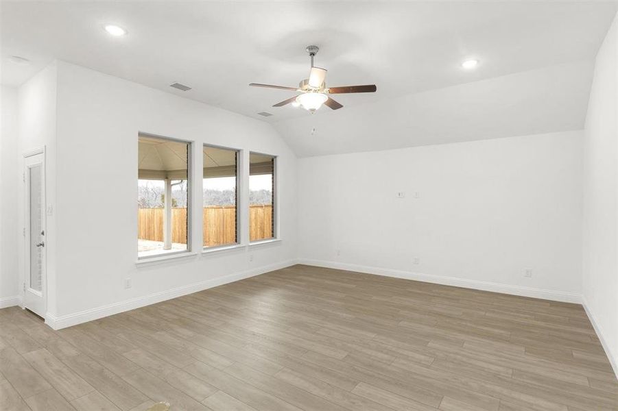 02_St Germaine_Representative Photo