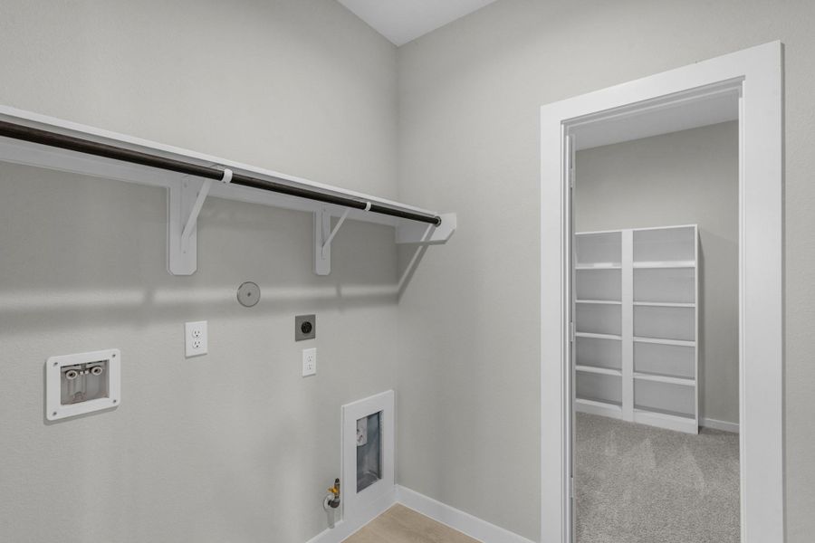 Spacious, unfurnished interior of a new home in Grand Oaks Village, Houston (Image 14). Spacious, unfurnished interior of a new home in Grand Oaks Village, Houston (Image 14).