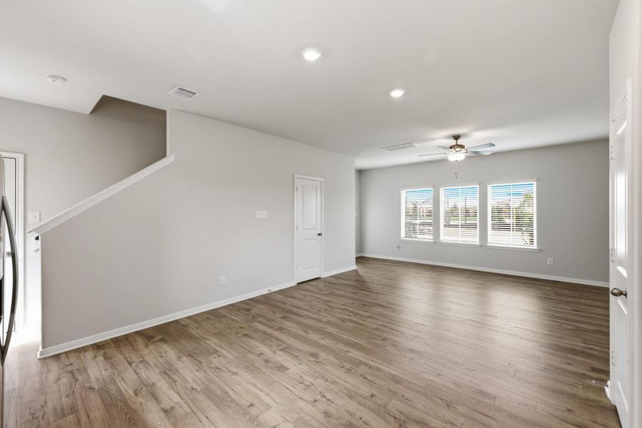 Spacious, unfurnished interior of a new home in Cypress Trails, Hockley (Image 11).