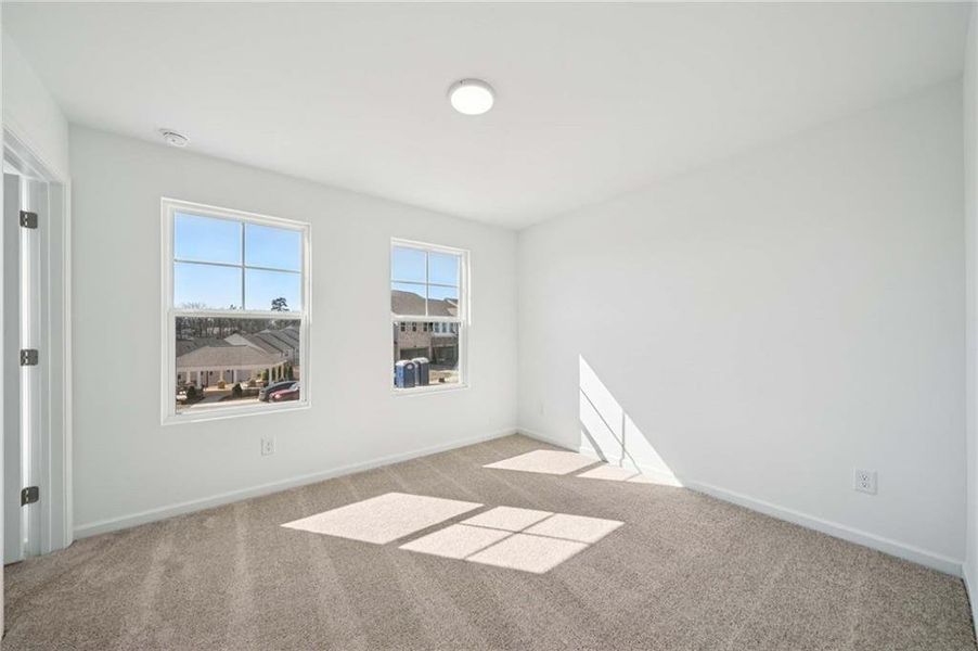 Spacious, unfurnished interior of a new home in Leydenview, Mableton (Image 15).