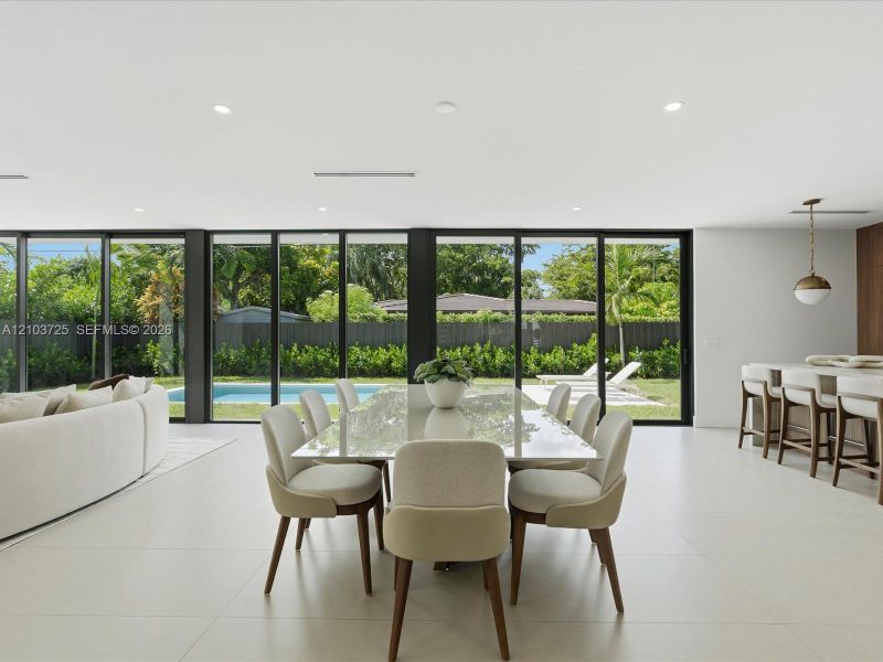 Community amenities in , Miami (Image 51).