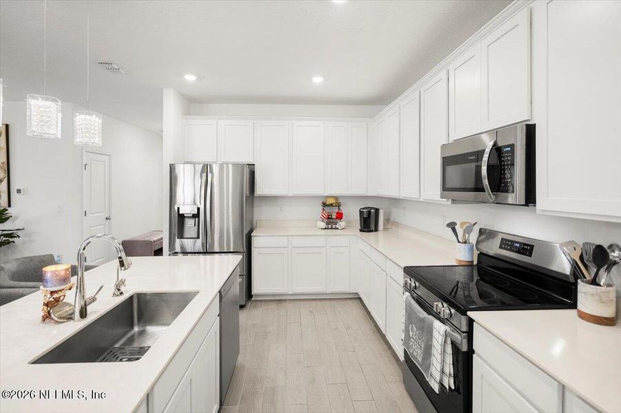 Furnished interior view inside a new home in Seaton Creek, Jacksonville (Image 8).