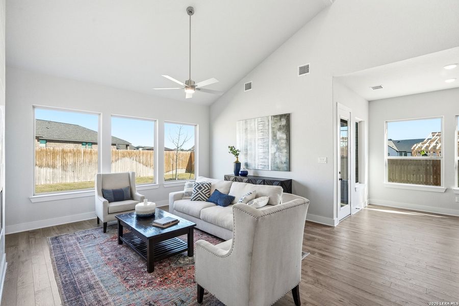 Furnished interior view inside a new home in Buffalo Crossing, Cibolo (Image 9). Furnished interior view inside a new home in Buffalo Crossing, Cibolo (Image 9).