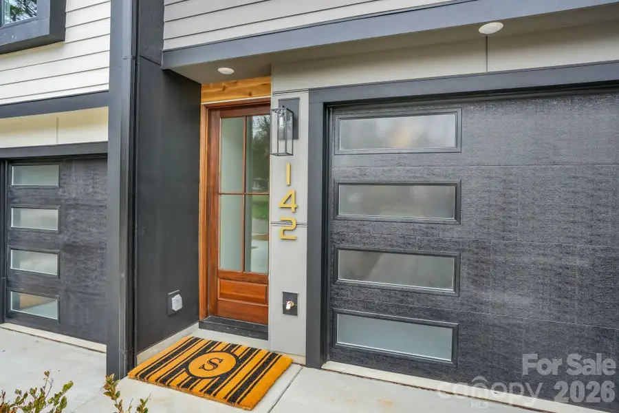 Exterior details and patio area of a home in , Charlotte (Image 31).