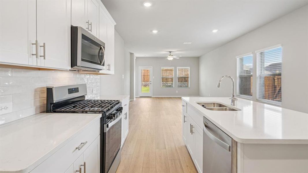 Photo is not of the actual home, but is an inspirational photo of builder’s model home and may depict options, furnishings, and/or decorator features that are not included. Photo is not of the actual home, but is an inspirational photo of builder’s model home and may depict options, furnishings, and/or decorator features that are not included.