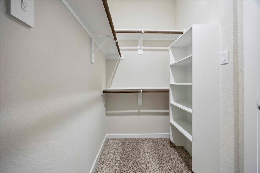 Image 23 of a home in Meadow Park.