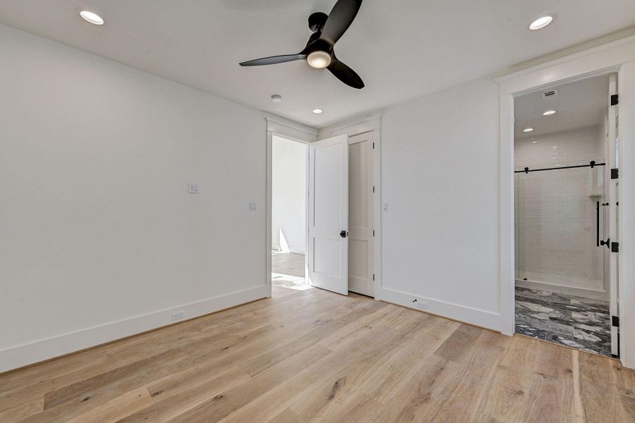 Spacious, unfurnished interior of a new home in , Houston (Image 21).