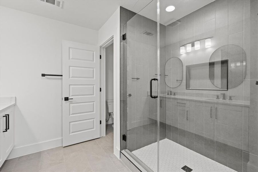 Furnished interior view inside a new home in , Rowlett (Image 6).