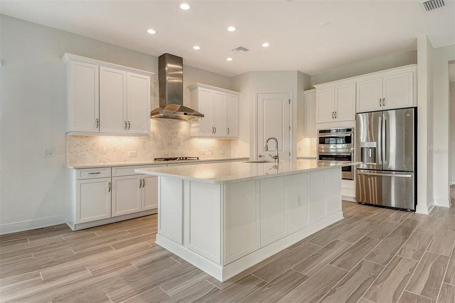 Furnished interior view inside a new home in , Venice (Image 32).